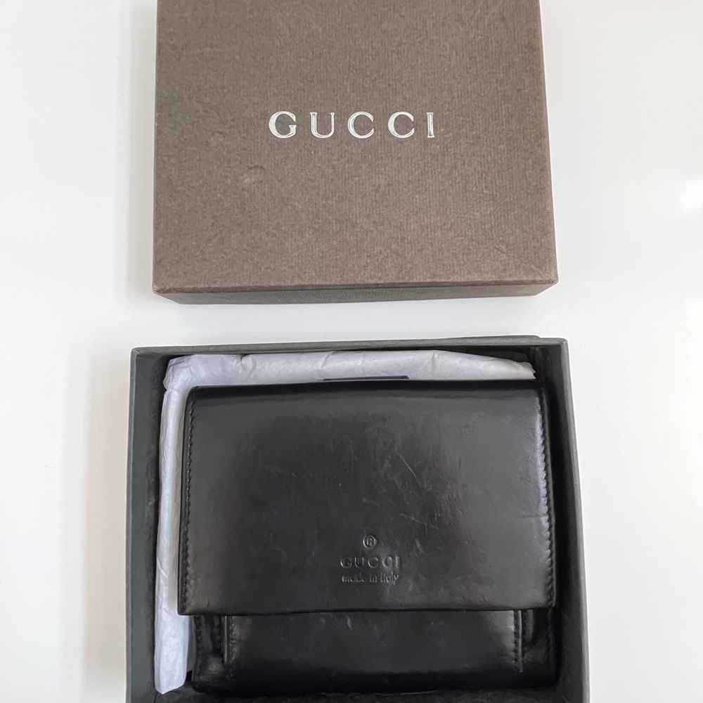 Gucci vintage 70s authentic leather flap wallet